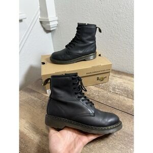 Dr. Martens Unisex 1460 Softy T Leather Size 8 Eye Boots - Black Size 6W